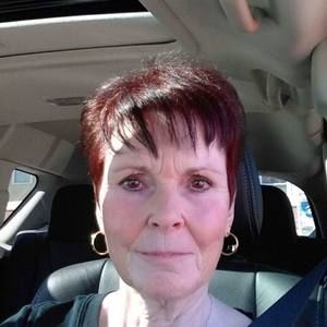 Meet your Posher, Claire